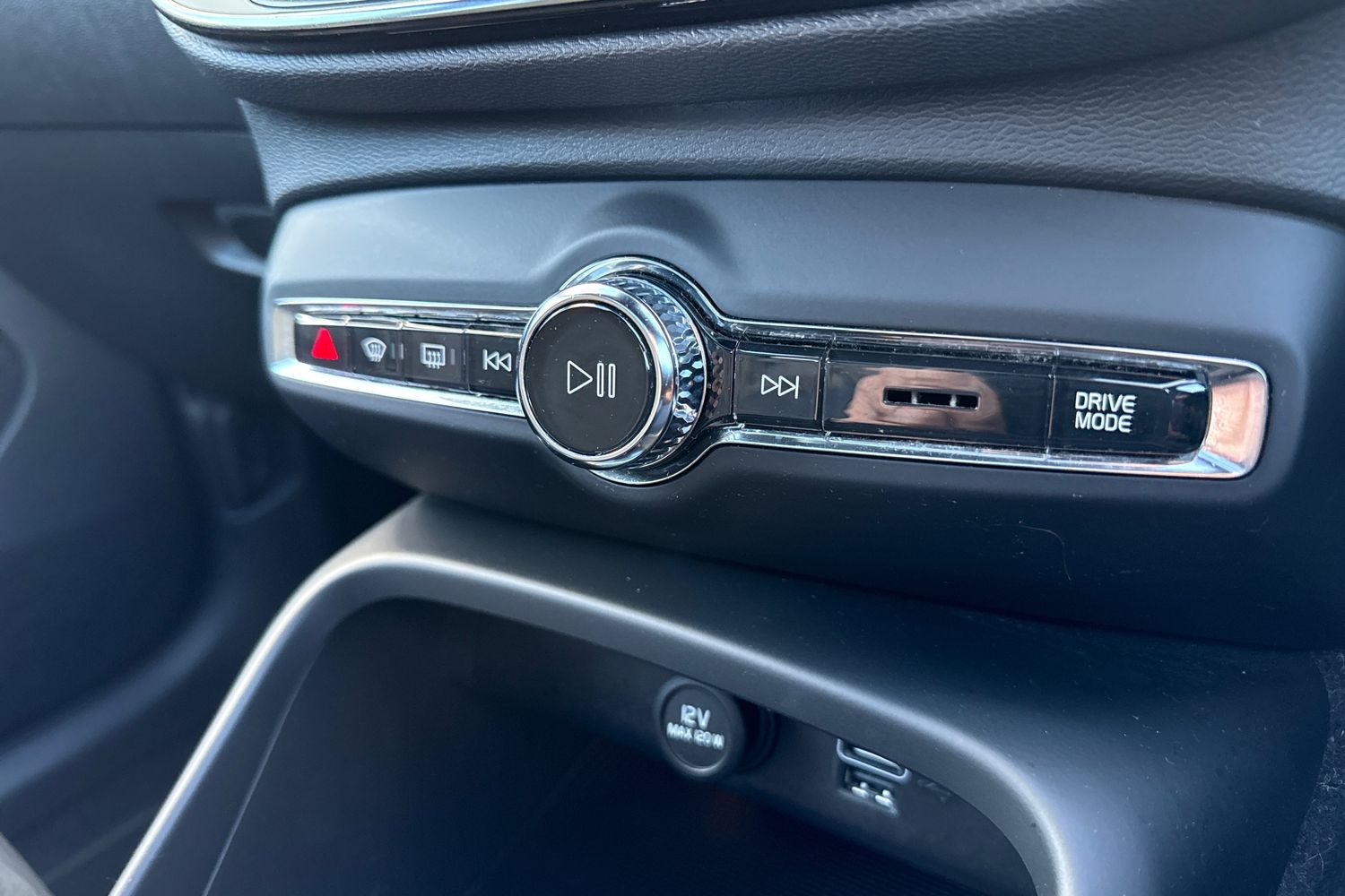 Used Volvo XC40 2020 for sale - 76405922: Photo 42