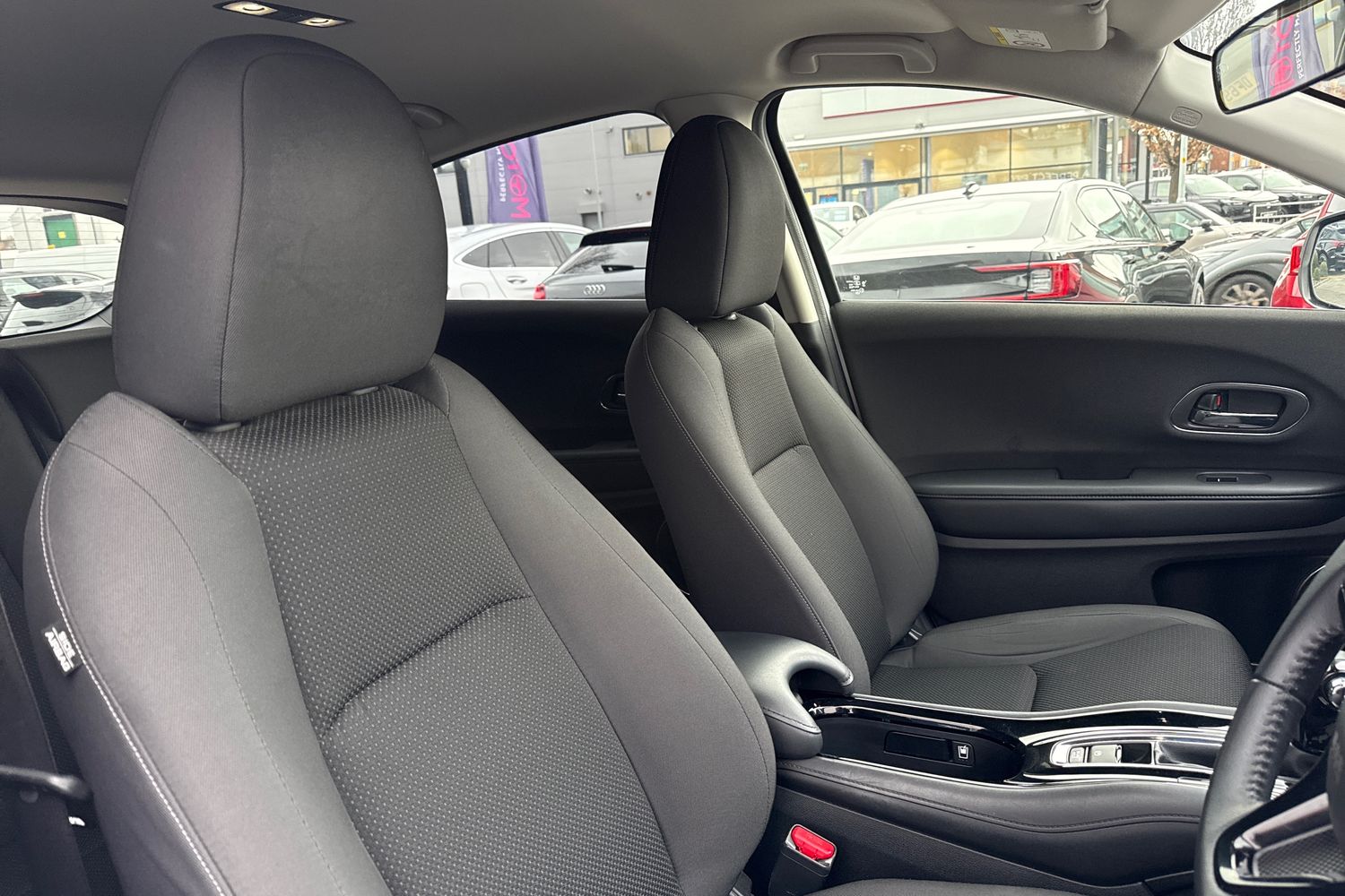 Used Honda HR-V 2018 for sale - 77480724: Photo 23