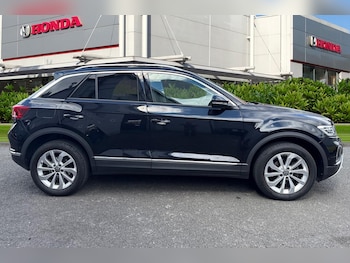 Used Volkswagen T-Roc 2023 for sale - 79338484: Photo