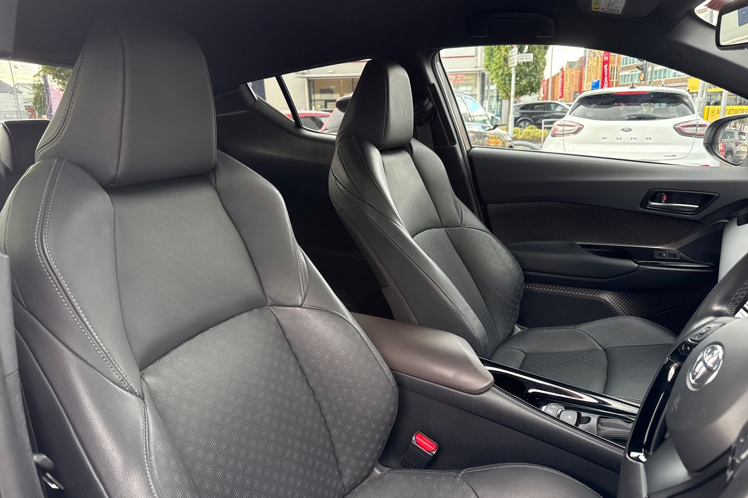 Used Toyota C-HR 2019 for sale - 75932796: Photo 23