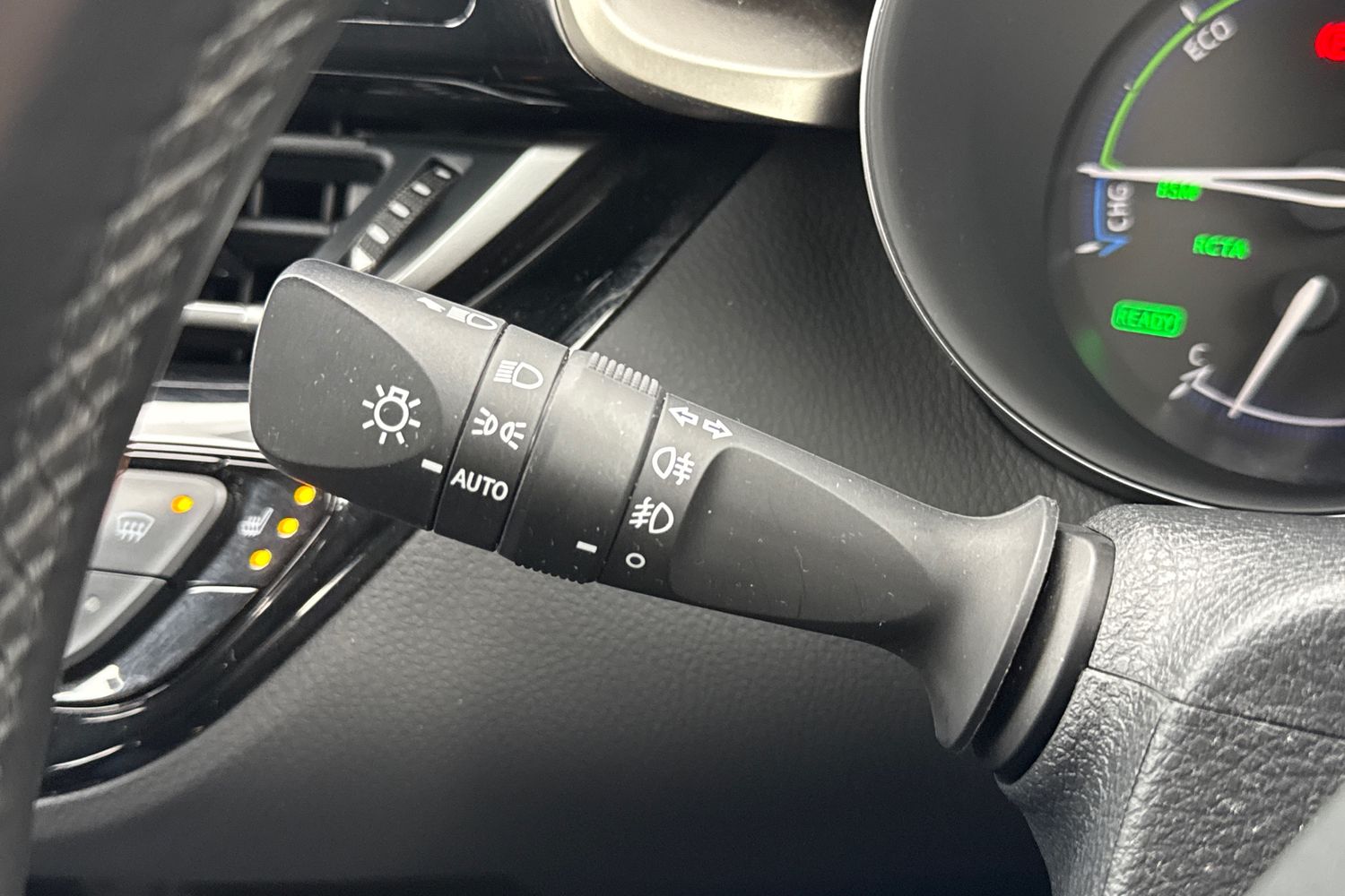 Used Toyota C-HR 2019 for sale - 75932796: Photo 41