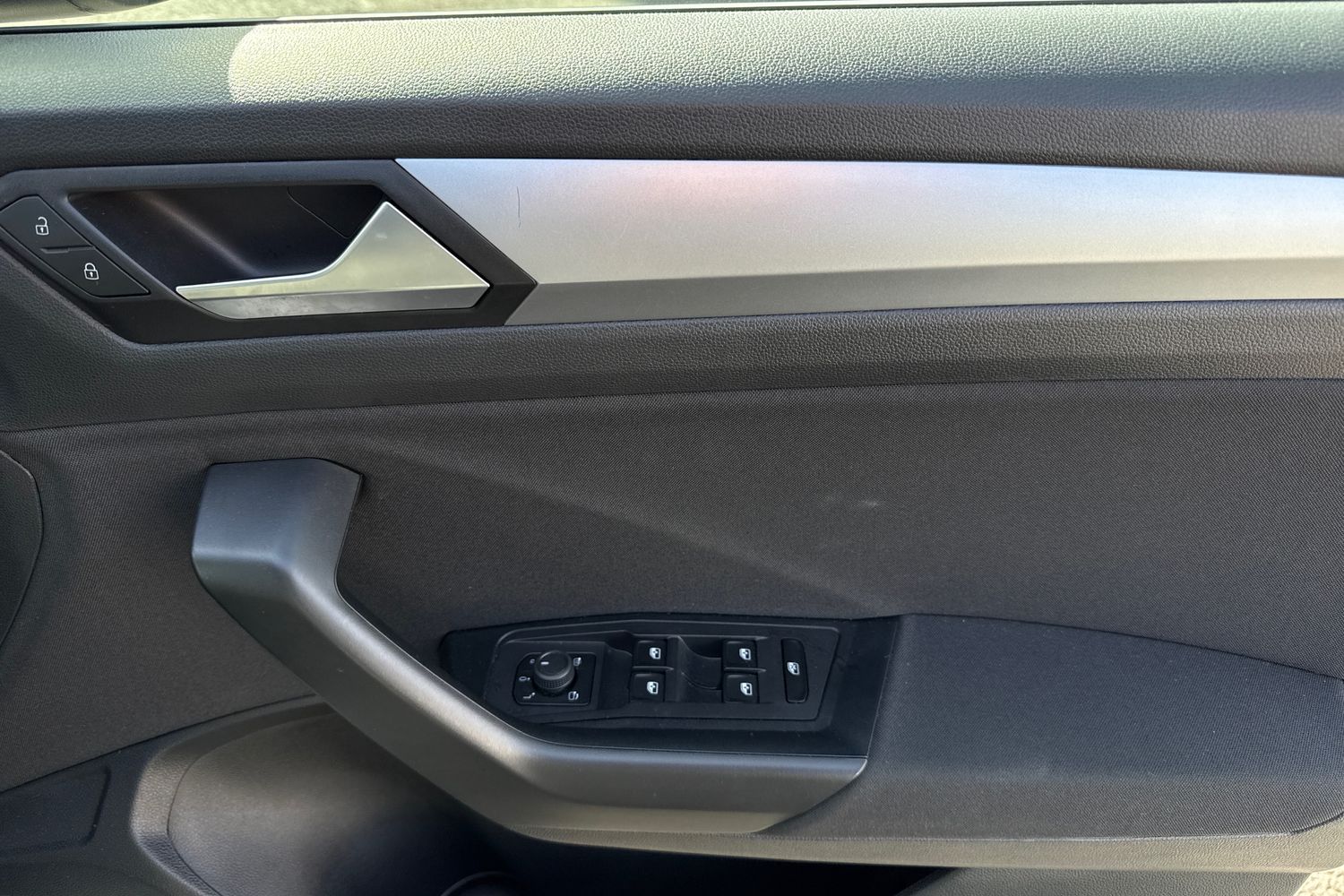 Used Volkswagen T-Roc 2023 for sale - 78039705: Photo 22