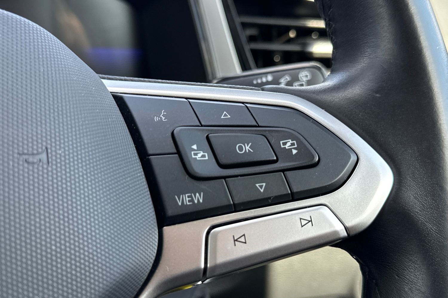 Used Volkswagen T-Roc 2023 for sale - 78039705: Photo 40