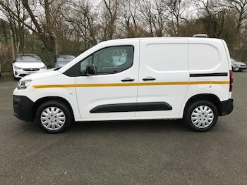 Used Citroen Berlingo 2022 for sale - 77951456: Photo