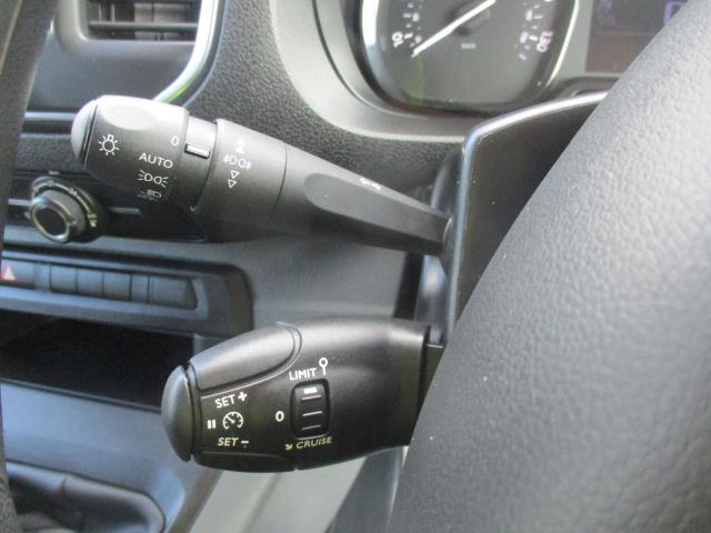 Used Vauxhall Vivaro 2021 for sale - 77171145: Photo 19