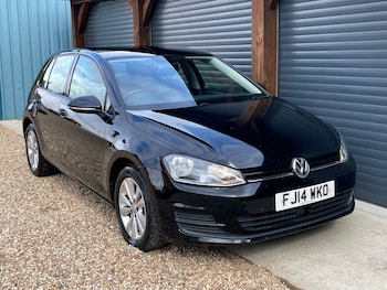 Volkswagen - Golf