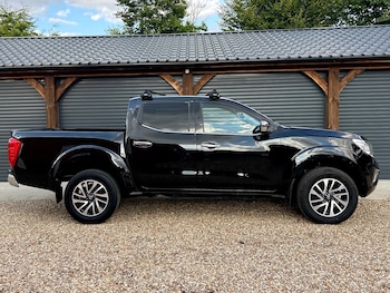 Used Nissan Navara 2016 for sale - 75545322: Photo
