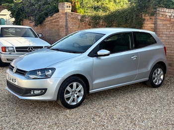 Used Volkswagen Polo 2014 for sale - 79156936: Photo