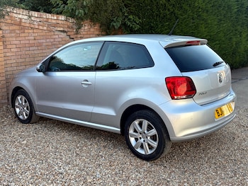 Used Volkswagen Polo 2014 for sale - 79156936: Photo
