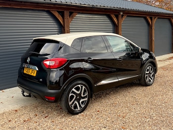 Used Renault Captur 2015 for sale - 76519279: Photo