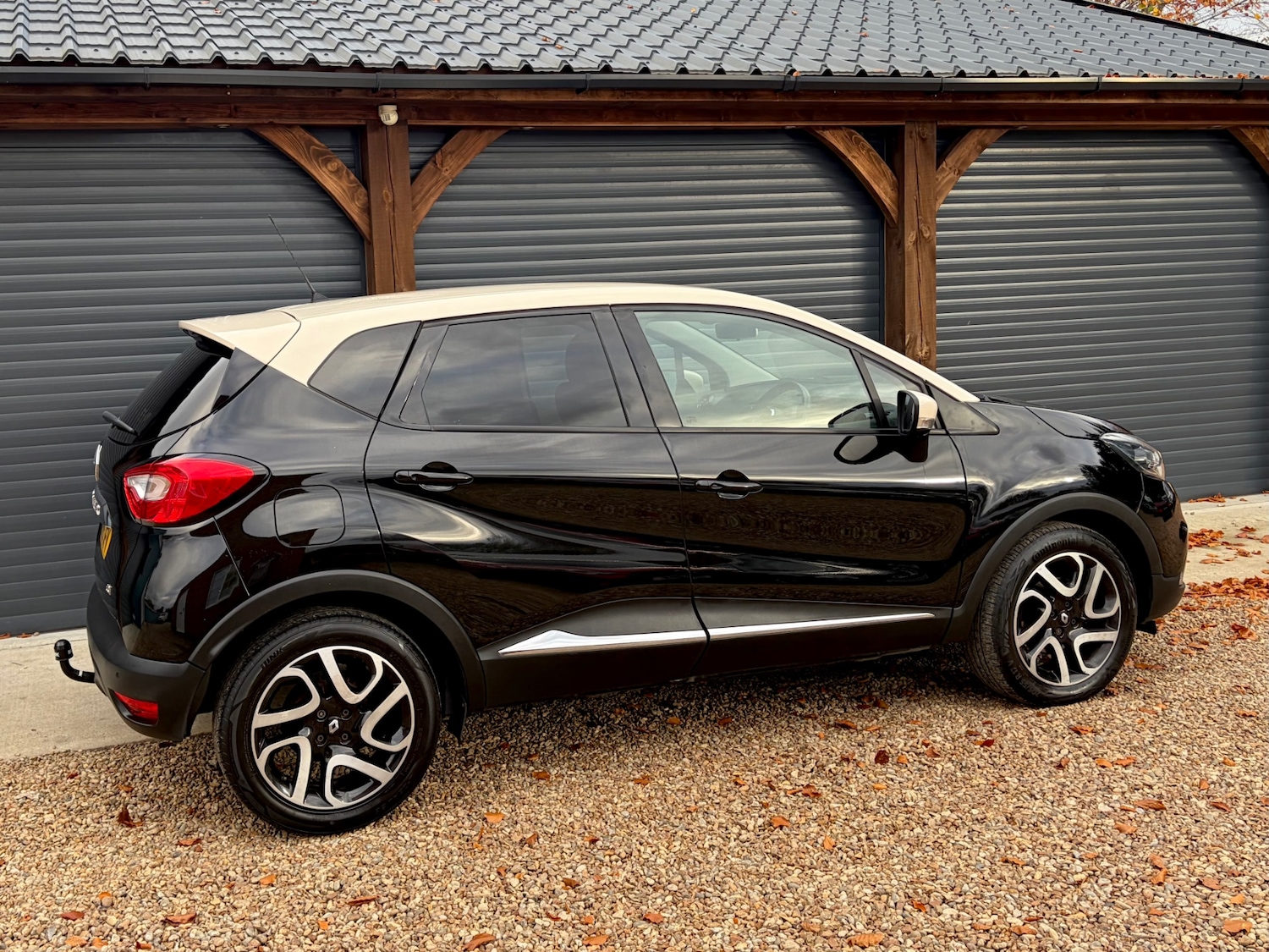 Used Renault Captur 2015 for sale - 76519279: Photo 5
