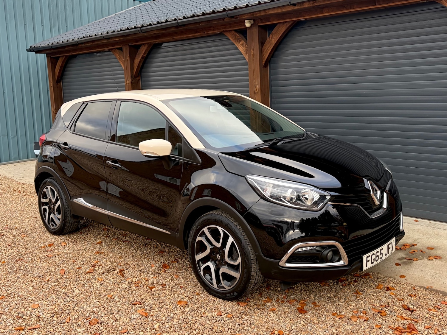 Used Renault Captur 2015 for sale - 76519279: Photo 7