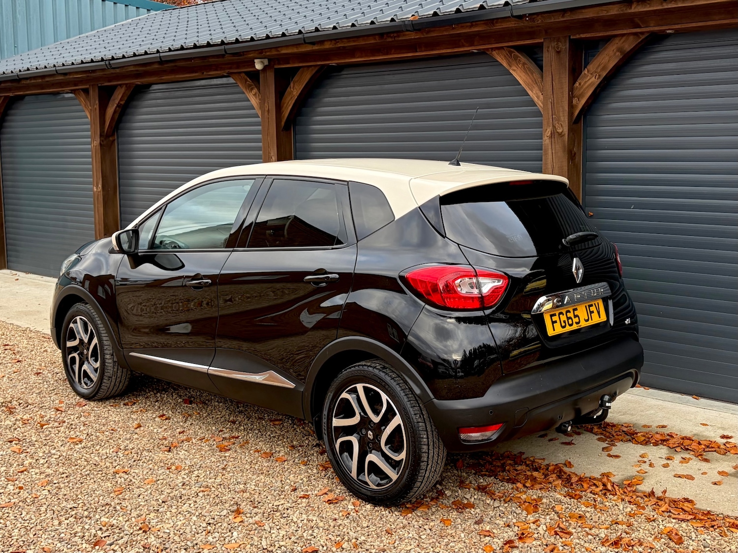 Used Renault Captur 2015 for sale - 76519279: Photo 8