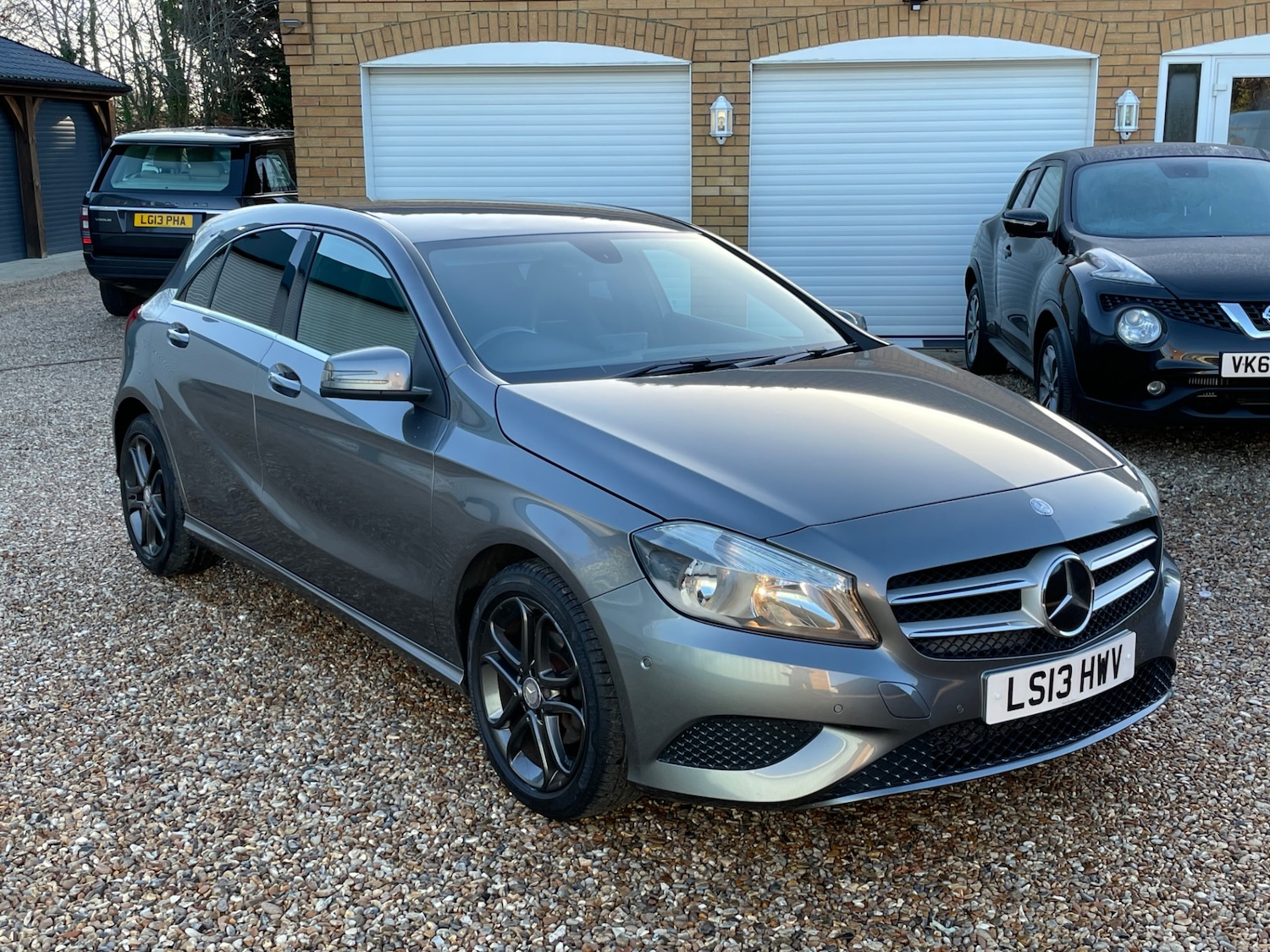 Used Mercedes-Benz A-Class 2013 for sale - 76897337: Photo 1