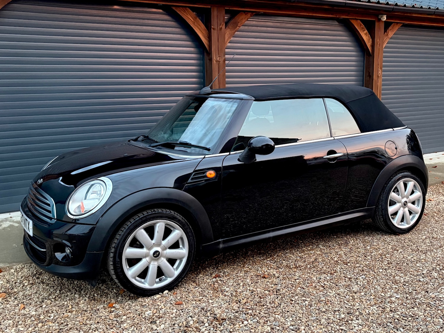Used MINI Convertible 2013 for sale - 76497748: Photo 8