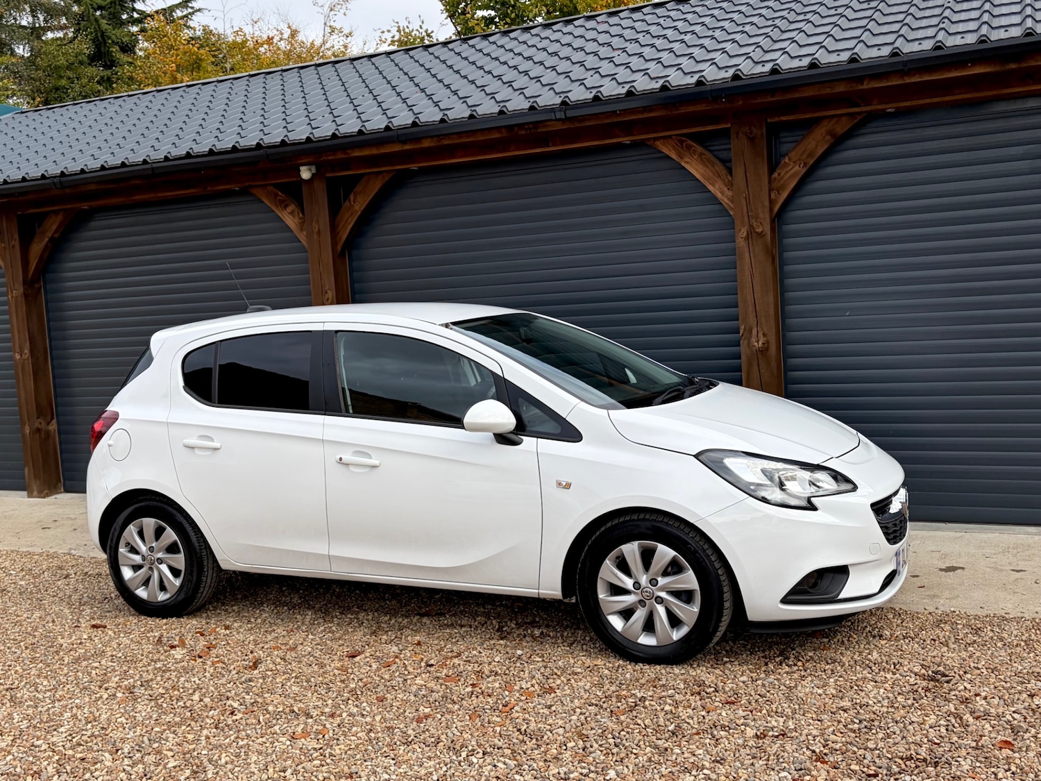 Used Vauxhall Corsa 2018 for sale - 76329732: Photo 2