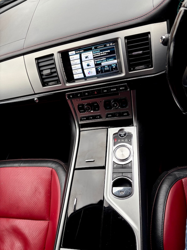 Used Jaguar XF 2014 for sale - 76298940: Photo 18