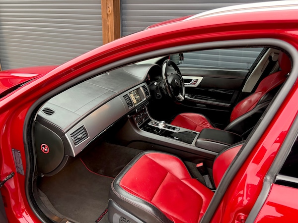 Used Jaguar XF 2014 for sale - 76298940: Photo 5
