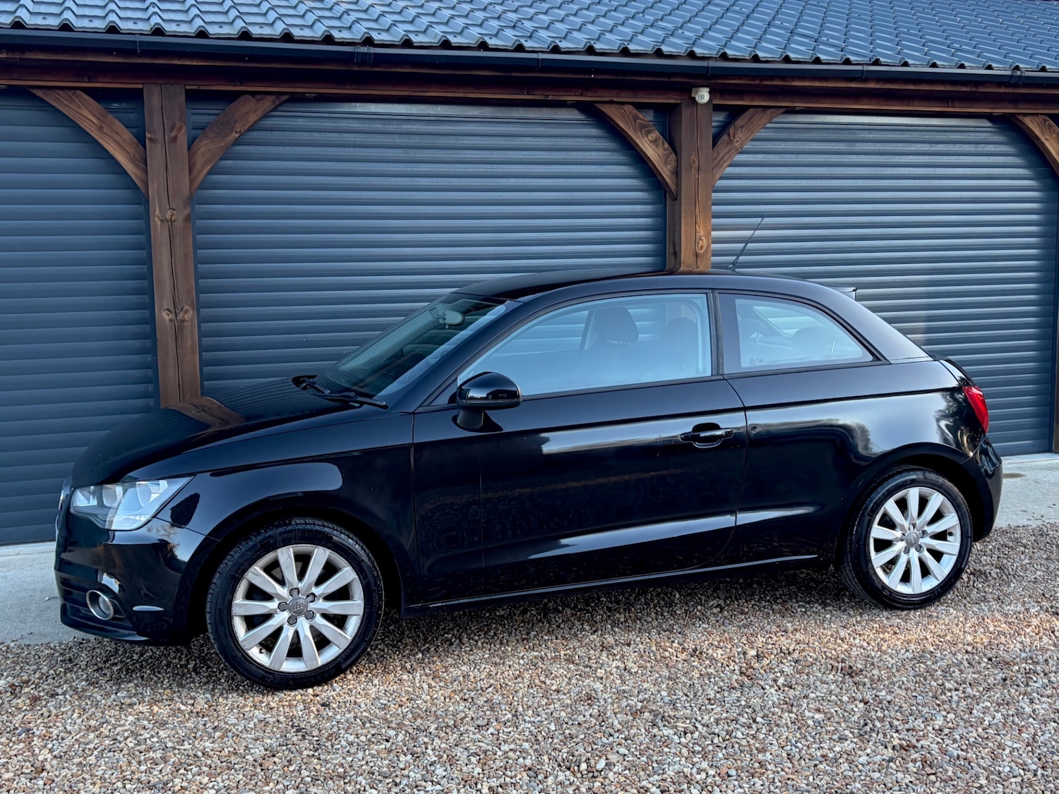 Used Audi A1 2012 for sale - 76758960: Photo 2