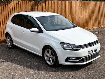 Used Volkswagen Polo 2016 for sale - 79404611: Photo