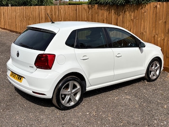 Used Volkswagen Polo 2016 for sale - 79404611: Photo