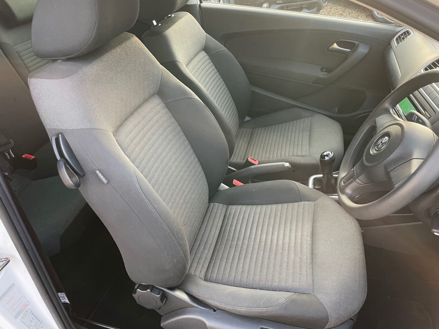 Used Volkswagen Polo 2012 for sale - 76897340: Photo 14