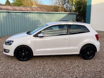 Used Volkswagen Polo 2012 for sale - 76897340: Photo
