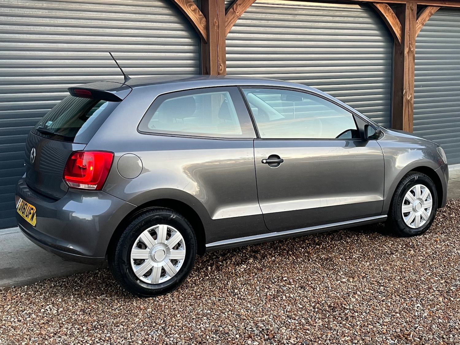 Used Volkswagen Polo 2011 for sale - 76652930: Photo 4