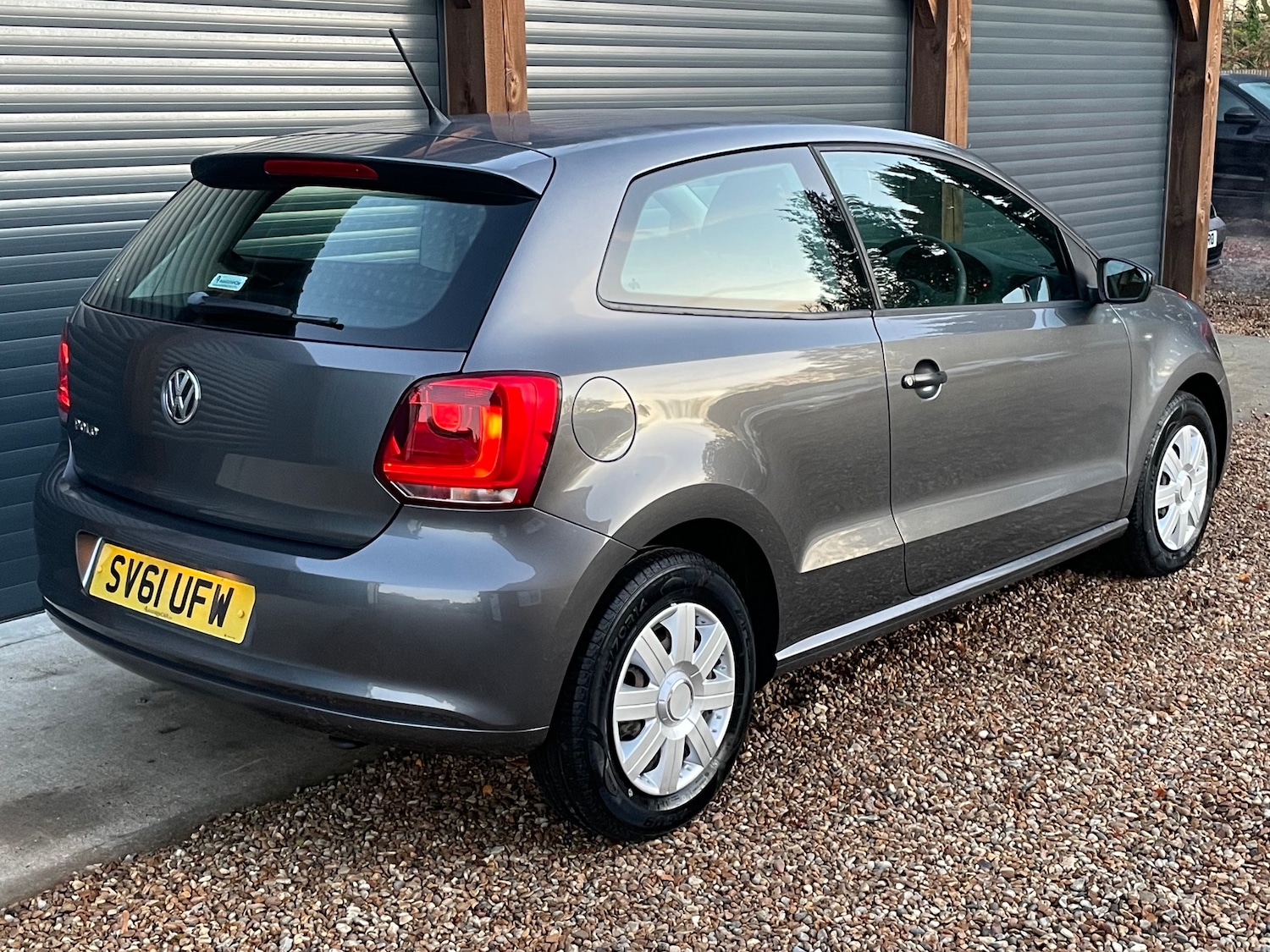 Used Volkswagen Polo 2011 for sale - 76652930: Photo 5
