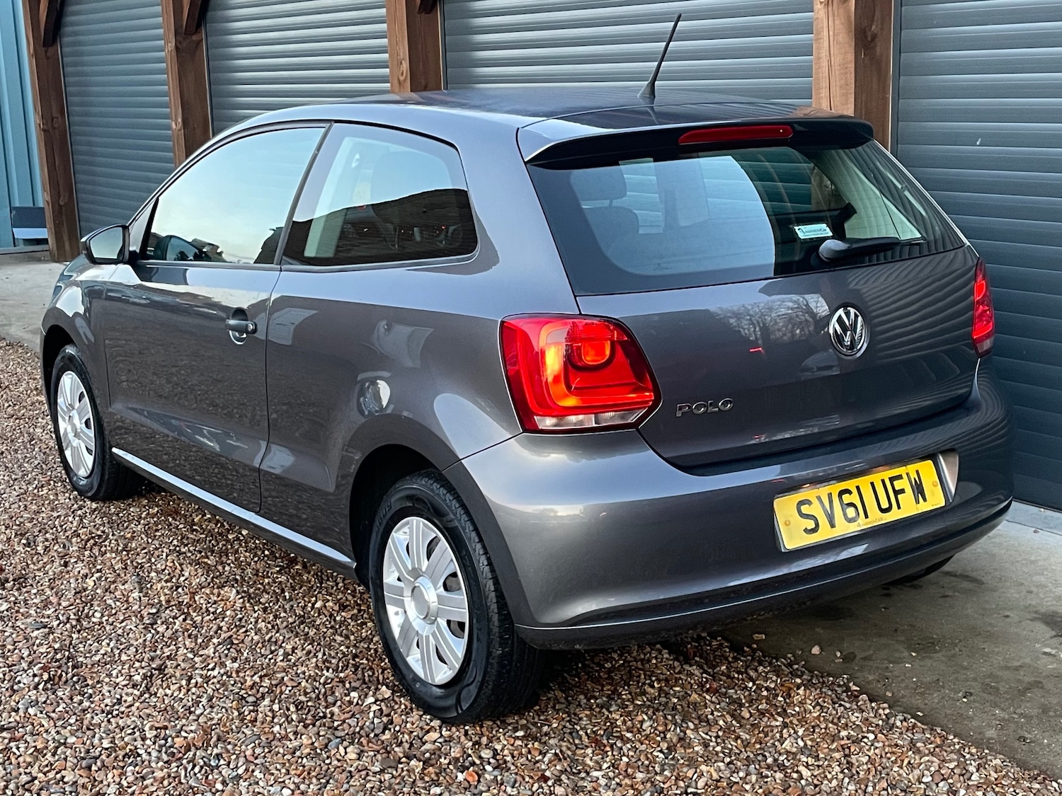 Used Volkswagen Polo 2011 for sale - 76652930: Photo 6