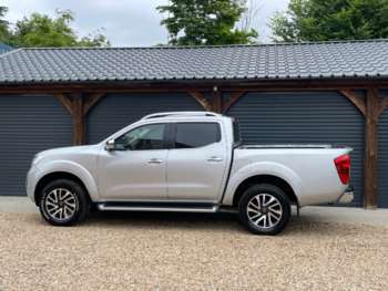 Used Nissan Navara 2017 for sale - 74734894: Photo