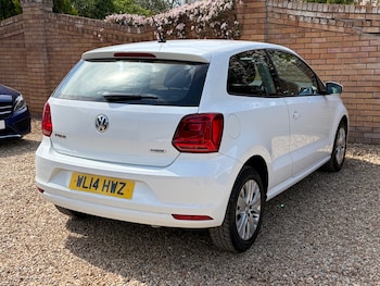 Used Volkswagen Polo 2015 for sale - 78953653: Photo
