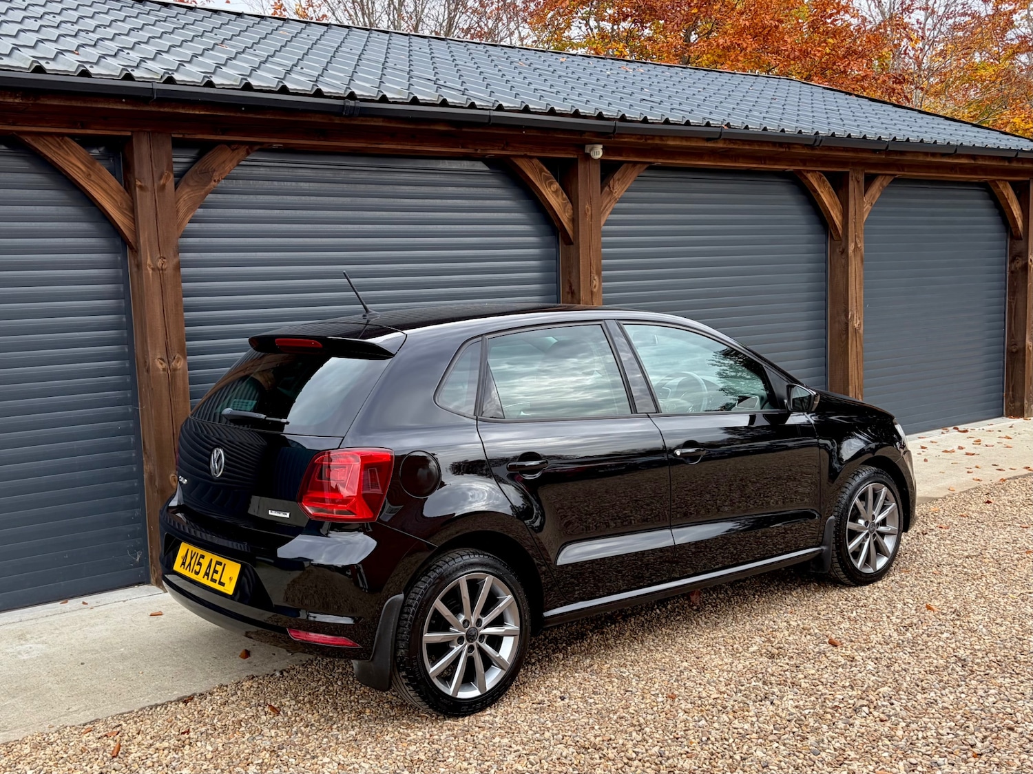 Used Volkswagen Polo 2015 for sale - 76480841: Photo 4