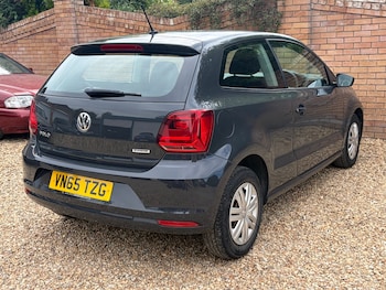 Used Volkswagen Polo 2015 for sale - 78953781: Photo