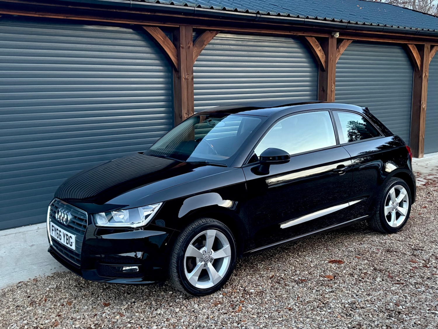 Used Audi A1 2016 for sale - 76570658: Photo 1