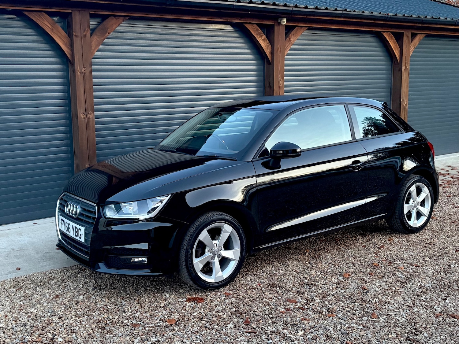 Used Audi A1 2016 for sale - 76570658: Photo 5