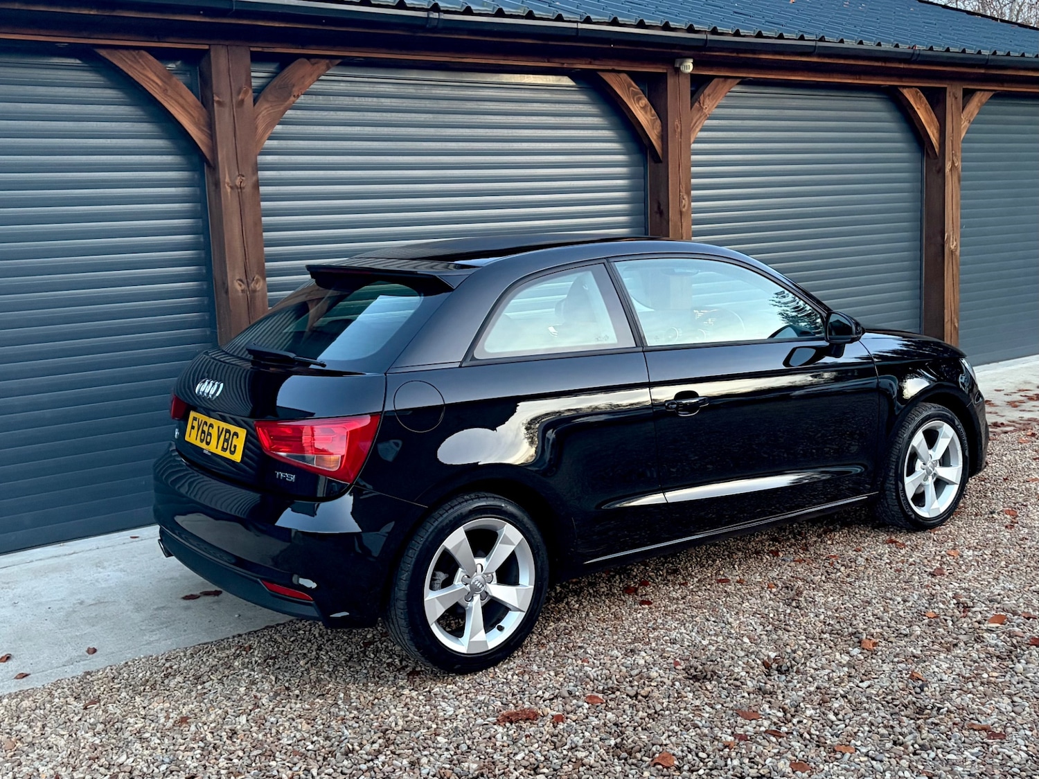 Used Audi A1 2016 for sale - 76570658: Photo 6