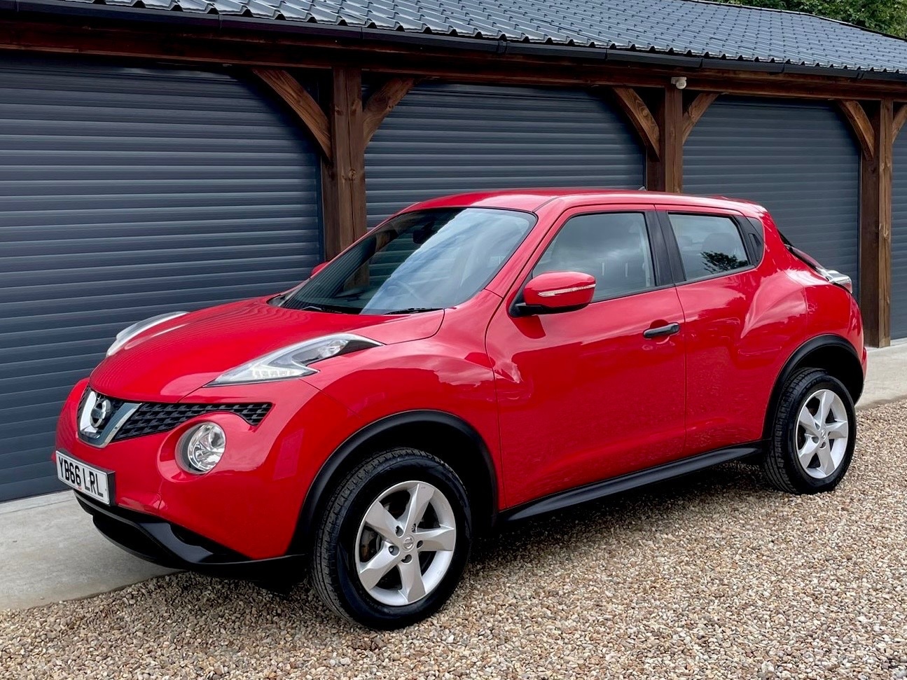 Used Nissan Juke 2016 for sale - 76040799: Photo 1