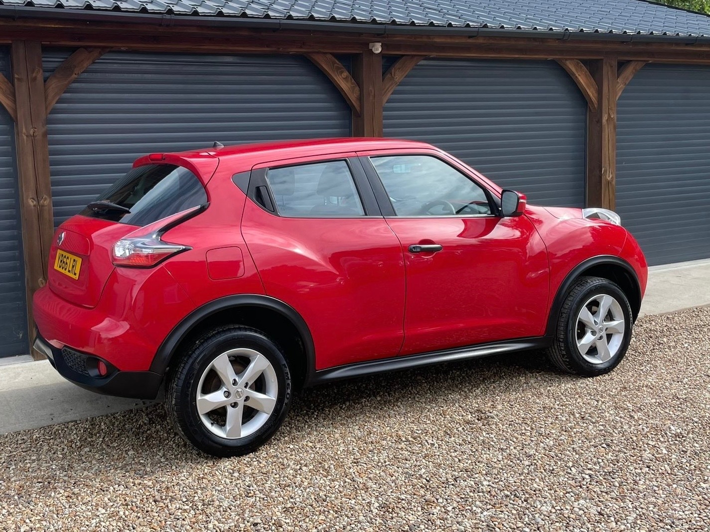 Used Nissan Juke 2016 for sale - 76040799: Photo 6