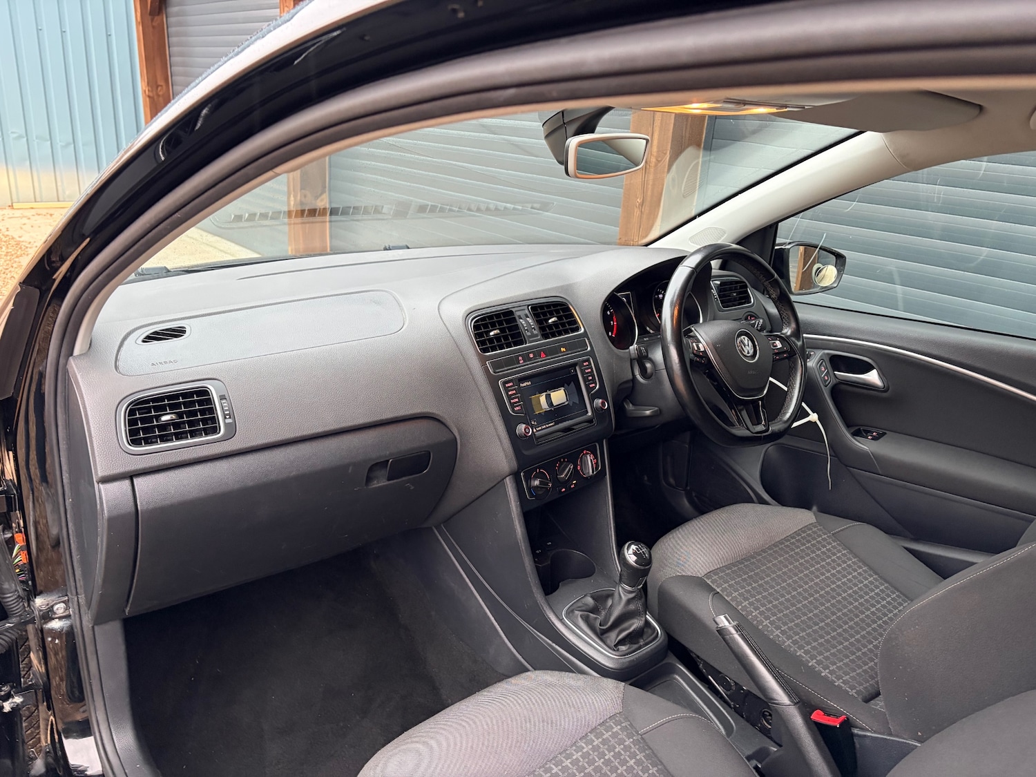 Used Volkswagen Polo 2017 for sale - 76921558: Photo 13