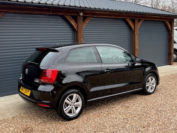 Used Volkswagen Polo 2017 for sale - 76921558: Photo