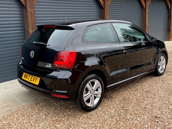 Used Volkswagen Polo 2017 for sale - 76921558: Photo