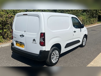 Used Citroen Berlingo 2023 for sale - 79537776: Photo