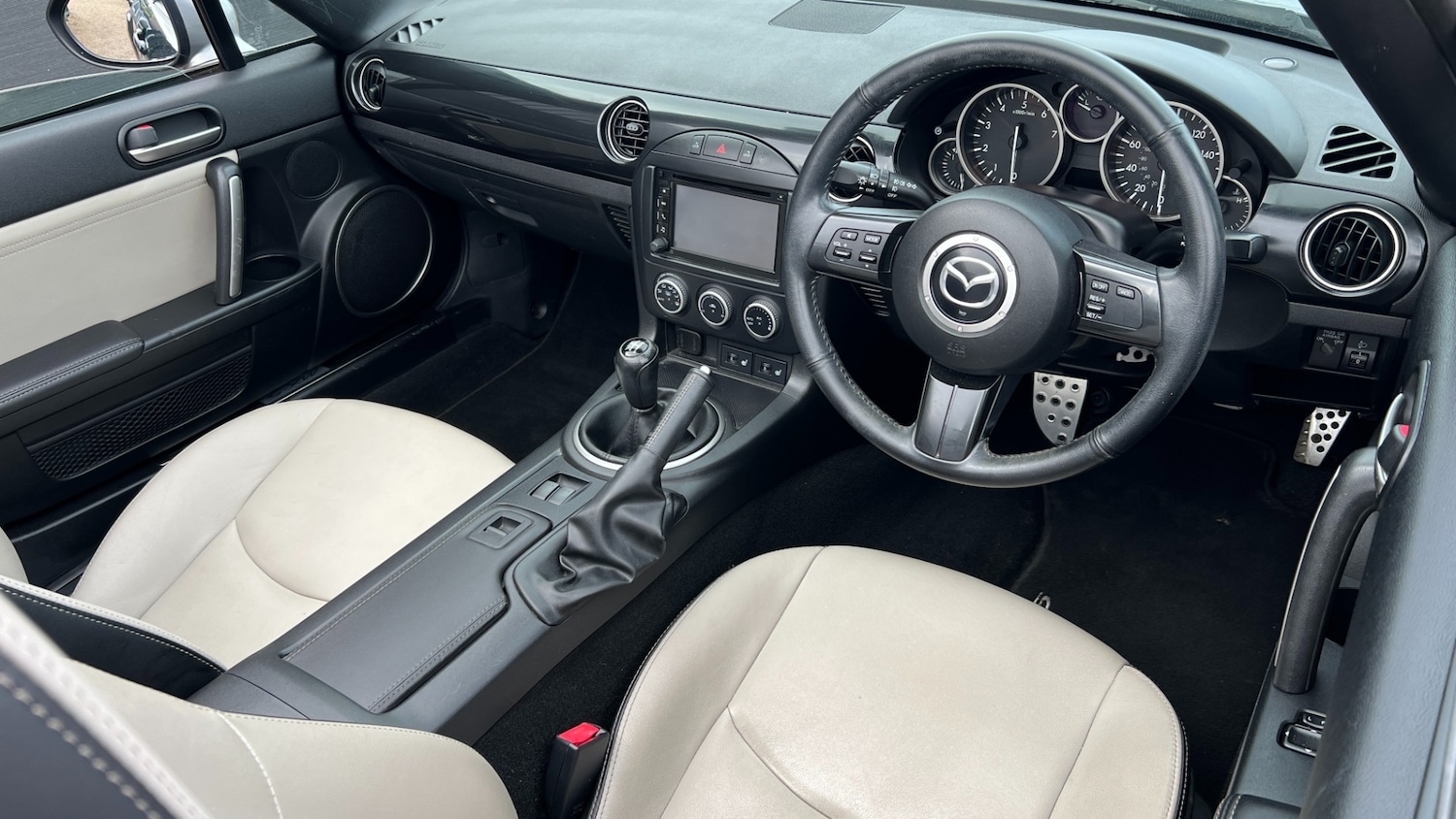 Used Mazda MX-5 2014 for sale - 78125368: Photo 5