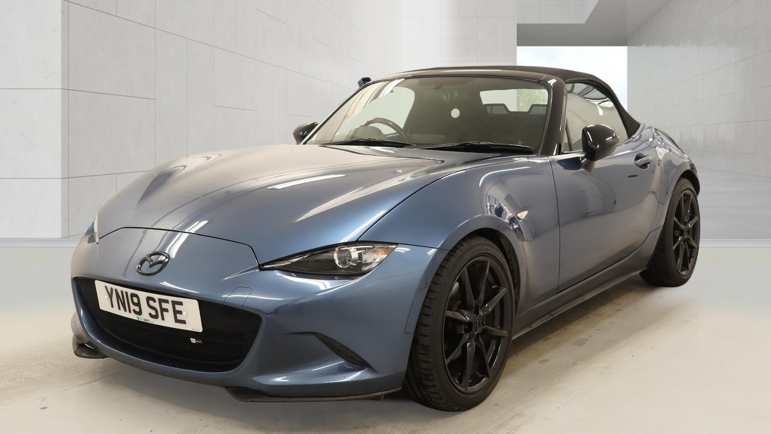 Used Mazda MX-5 2019 for sale - 78097684: Photo 2