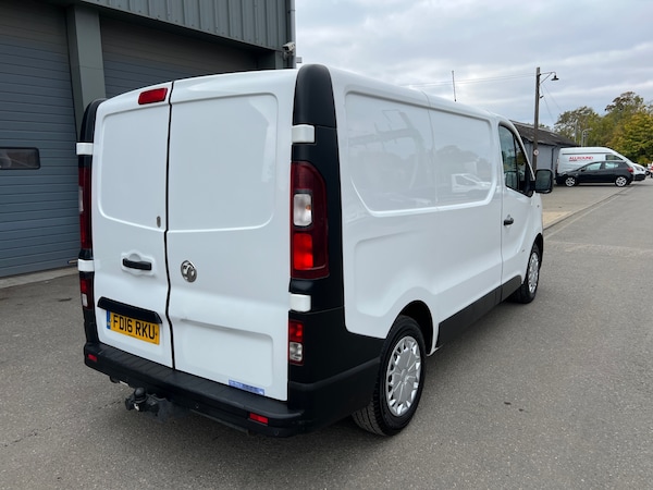 Used Vauxhall Vivaro 2016 for sale - 76249416: Photo 4