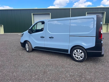 Used Renault Trafic 2023 for sale - 79101732: Photo