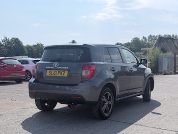 Used Toyota Urban Cruiser 2011 for sale - 79384258: Photo