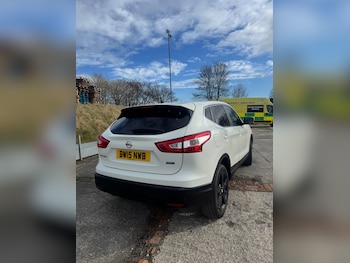 Used Nissan Qashqai 2015 for sale - 77649984: Photo