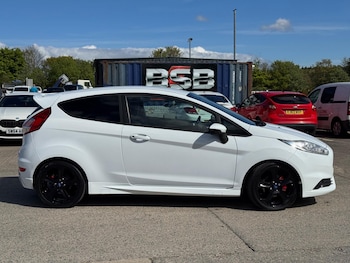 Used Ford Fiesta 2016 for sale - 79196521: Photo